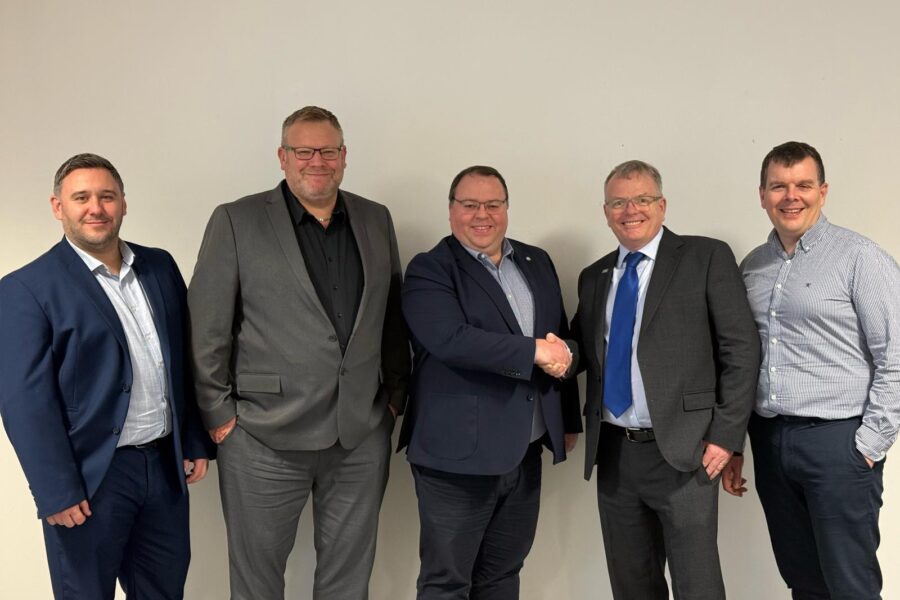rom left to right; John Garratt - COMS Energy, Grant Taylor - COMS Energy, Alisdair Smith - THREE60 Energy, Cliff Woodman - COMS Energy and Willie Tulloch - THREE60 Energy